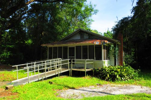 1417 Mainline Dr, QUINCY, FL, 32351-2841 | Card Image