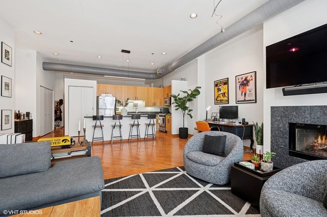 APT-708 - 333 W Hubbard St, Condo with 2 bedrooms, 2 bathrooms and null parking in Chicago IL | Image 6