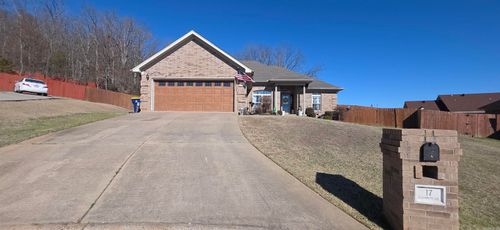 17 Elizabeth Ln, Cabot, AR, 72023-7830 | Card Image