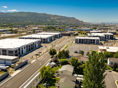 2119 S 1200 W, Woods Cross, UT, 84087-2561 | Card Image