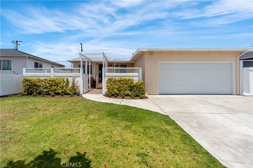 3527 W 225th St, Torrance, CA, 90505-2621 | Card Image