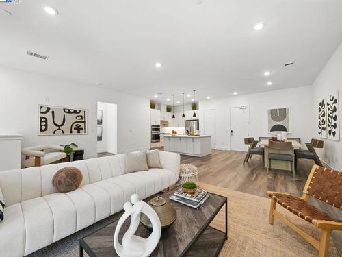 unit-109-45188 Tom Blalock St, Fremont, CA, 94539-6171 | Card Image