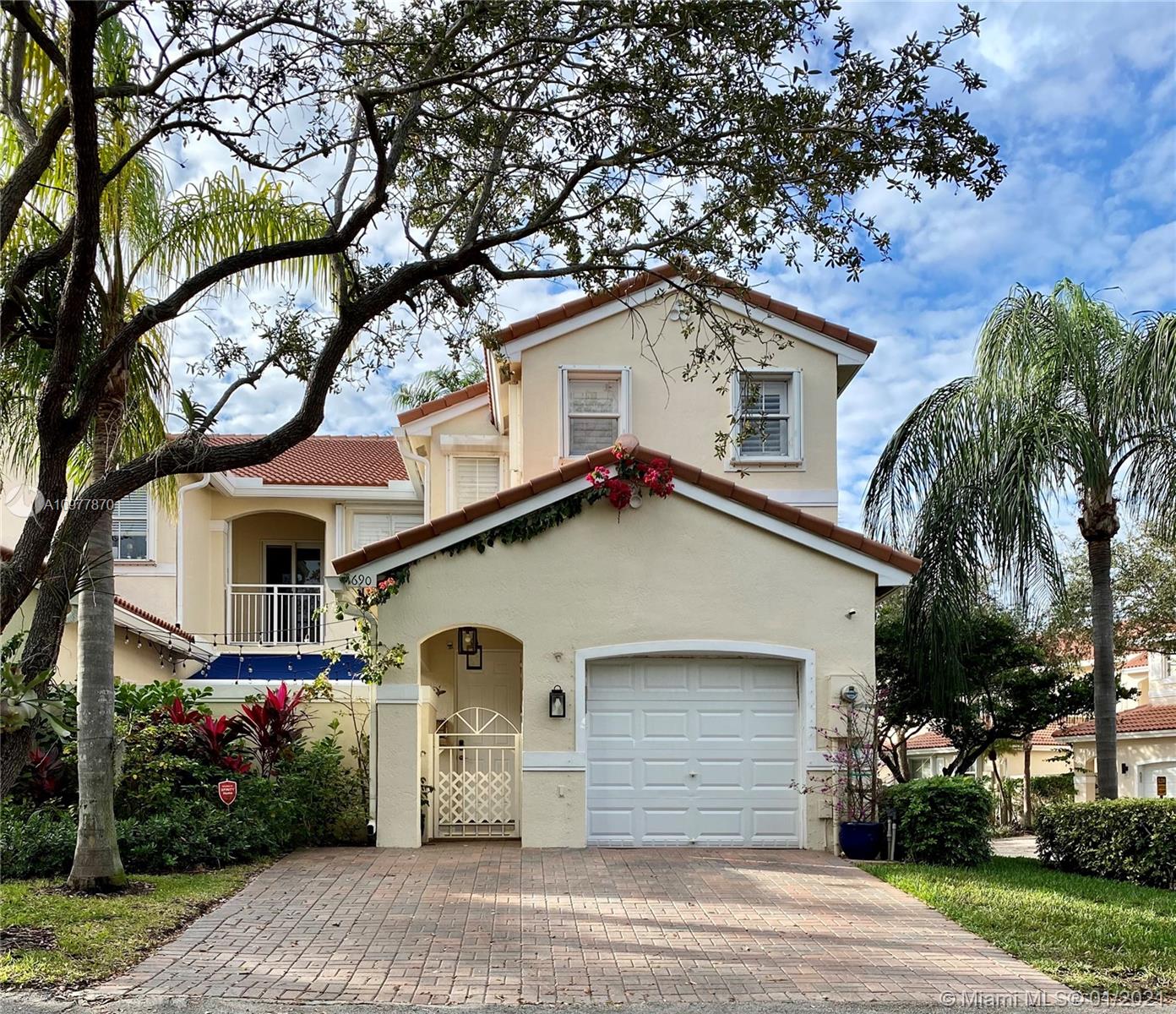 1690 Weeping Willow Way, Sold in Hollywood Zoocasa