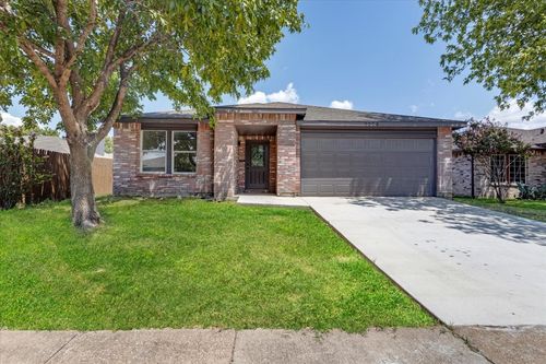 2225 Birch Dr, Little Elm, TX, 75068-5672 | Card Image