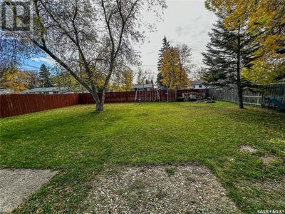 217 Cottonwood Cres, House other with 4 bedrooms, 2 bathrooms and null parking in Churchbridge SK | Image 3