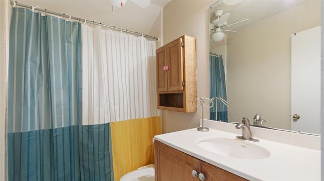 Secondary Bath | Image 23