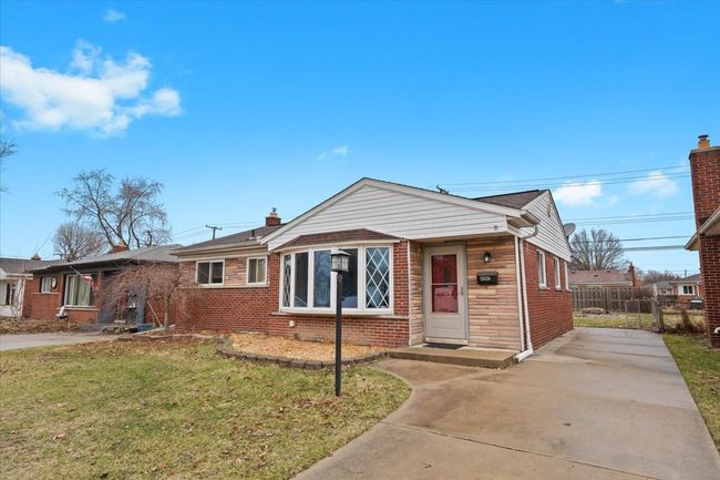 24520 Chernick St | Image 24