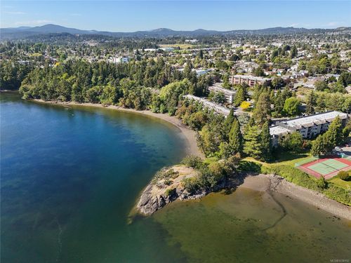 105-81 Gorge Rd W, Saanich, BC, V9A1L9 | Card Image