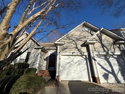12026 Cheviott Hill Ln, Charlotte, NC, 28213-3896 | Card Image