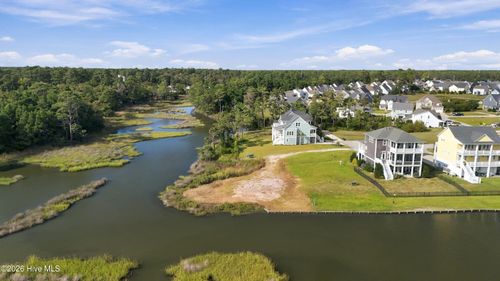 529 Sanders Ln, Newport, NC, 28570-0106 | Card Image