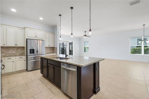 3529 Pilot Cir, NAPLES, FL, 34120-0714 | Card Image