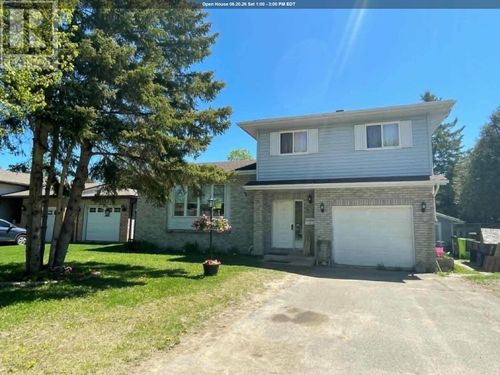 132 Parkland Cres, Sault Ste. Marie, ON, P6A6M3 | Card Image