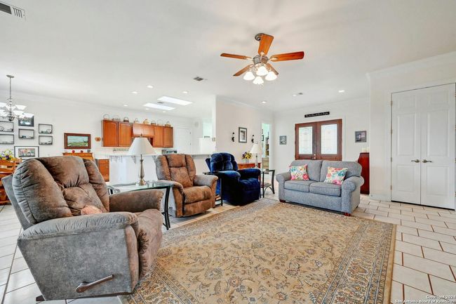 286 Thoroughbred Ln, House other with 3 bedrooms, 2 bathrooms and null parking in Spring Branch TX | Image 7