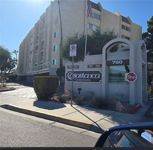 313-750 S Royal Crest Cir, Las Vegas, NV, 89169-8319 | Card Image