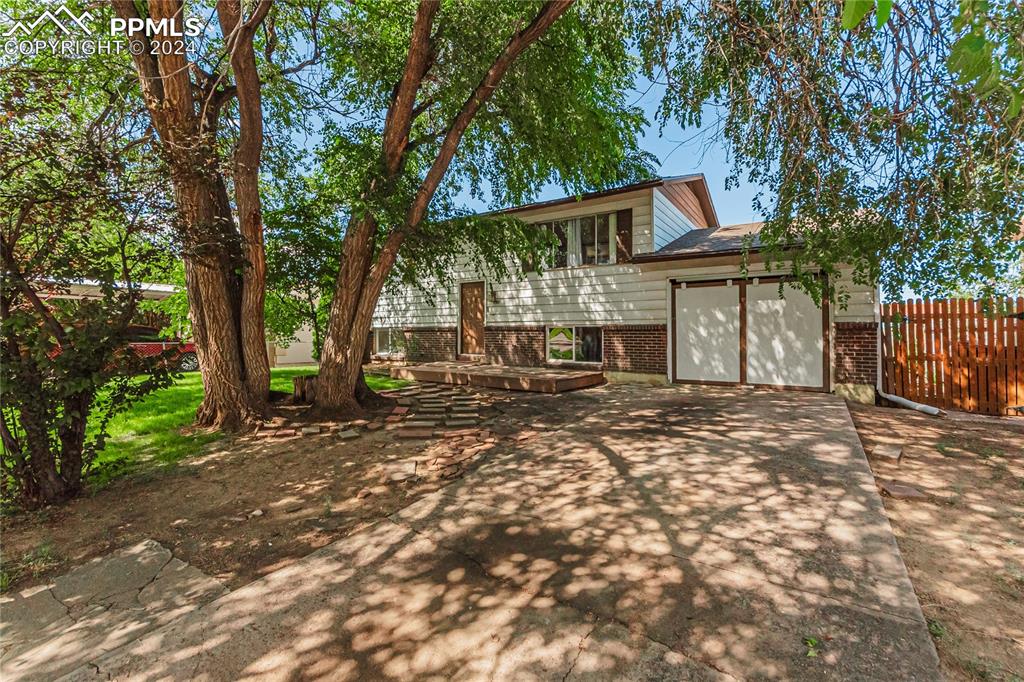 Chadwick Dr, Colorado Springs, CO 80906