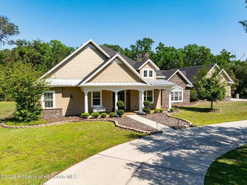 10110 Weeks Dr, BROOKSVILLE, FL, 34601-5255 | Card Image