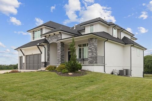 2421 177th St, Overland Park, KS, 66085-8546 | Card Image