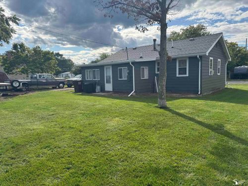 925 Bacon St, Monroe, MI, 48161-5513 | Card Image