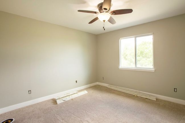 350 Mcgarity, House other with 5 bedrooms, 3 bathrooms and 4 parking in Kyle TX | Image 27