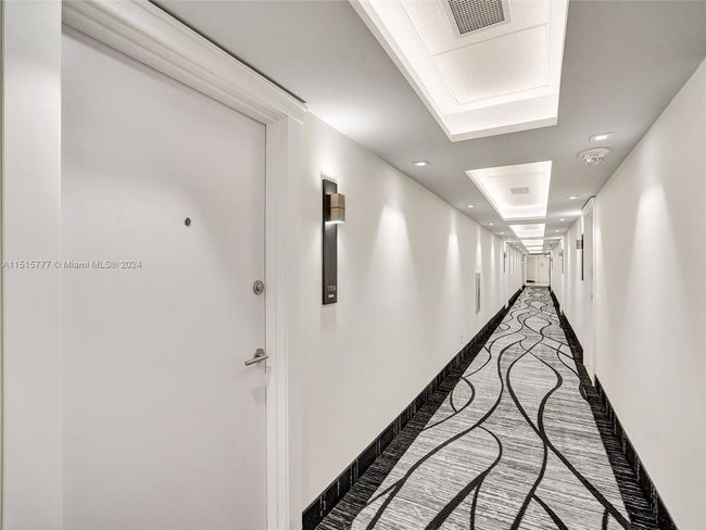 APT-1709 - 3180 S Ocean Dr, Condo with 2 bedrooms, 2 bathrooms and null parking in Hallandale Beach FL | Image 39
