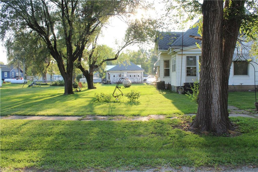 Mount St, Polo, MO 64671