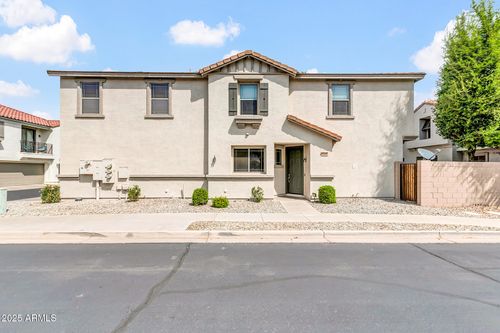 7533 S 31st Pl, Phoenix, AZ, 85042-6061 | Card Image