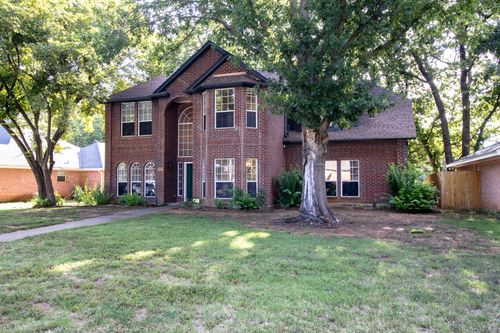 6101 Copperfield Dr, Arlington, TX, 76001-5403 | Card Image