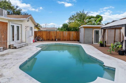 5740 Lincoln St, Hollywood, FL, 33021-5642 | Card Image