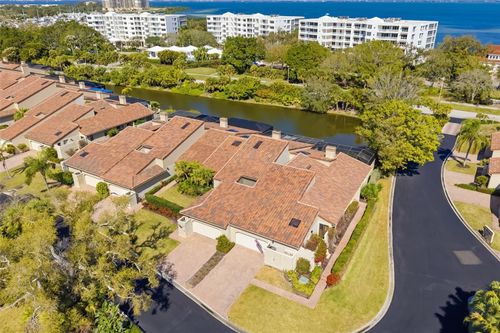 2326 Harbour Oaks Dr, Longboat Key, FL, 34228-4165 | Card Image