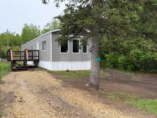 921 11 Street, Smith, AB, T0G2B0 | Card Image