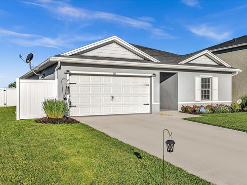 122 Dabou Loop, Belle Glade, FL, 33430-4200 | Card Image