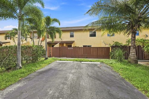 4408 Nw 4th Ave, Deerfield Beach, FL, 33064-2539 | Card Image