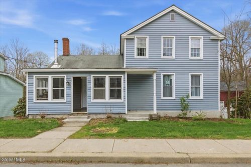 43 Elm St, Nassau, NY, 12123-9394 | Card Image