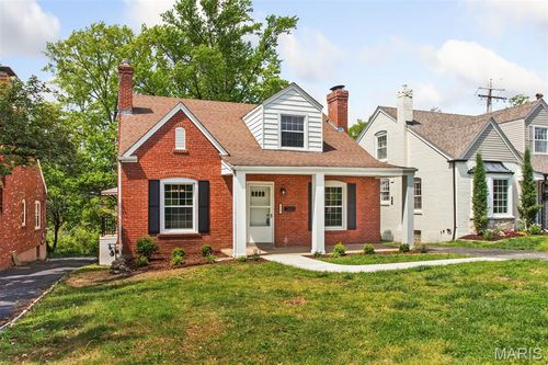 553 Westview Dr, University City, MO, 63130-3824 | Card Image