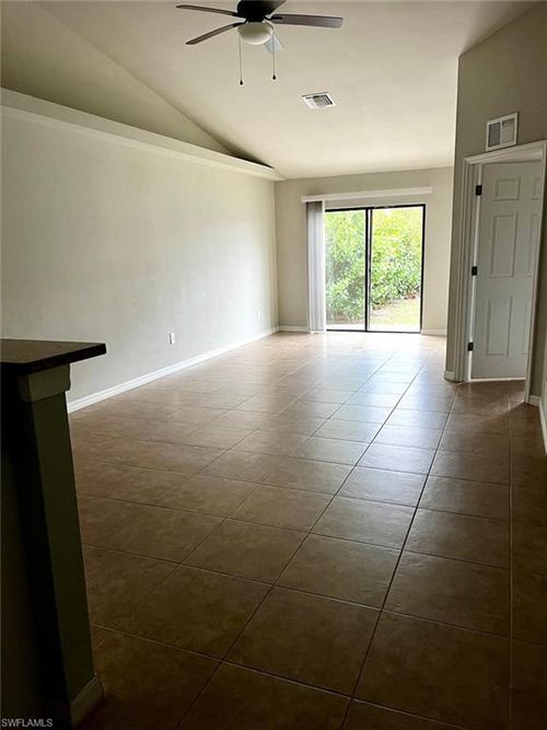 1022 Ne 8th Pl, Cape Coral, FL, 33909-1425 | Card Image