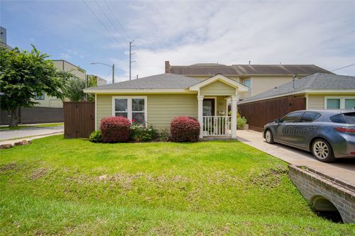 902 9th St, Houston, TX, 77007-1419 | Card Image