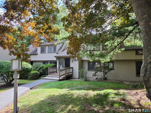 19d-52 Great Meadow Ln, Avon, CT, 06001-4548 | Card Image