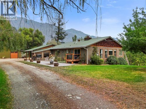 1580 Monte Creek Rd, Monte Creek, BC, V0E2M0 | Card Image