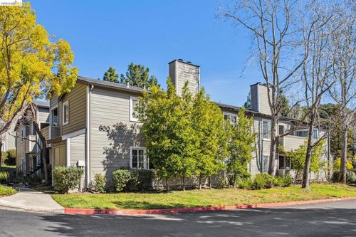 apt-f-600 Canyon Oaks Dr, Oakland, CA, 94605-5912 | Card Image