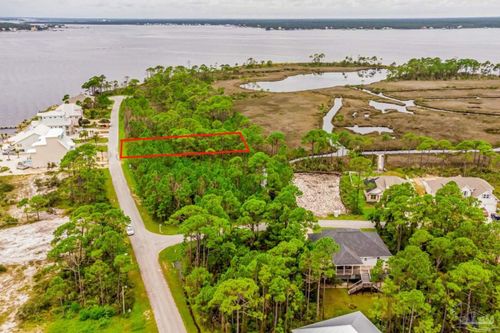 5931 Red Cedar St, Pensacola, FL, 32507-8322 | Card Image