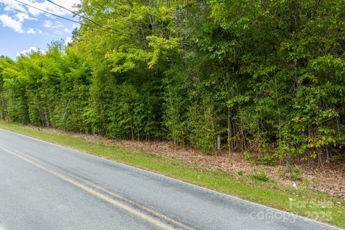 1-2-1615 Fox Dairy Rd, Newton, NC, 28658-9663 | Card Image