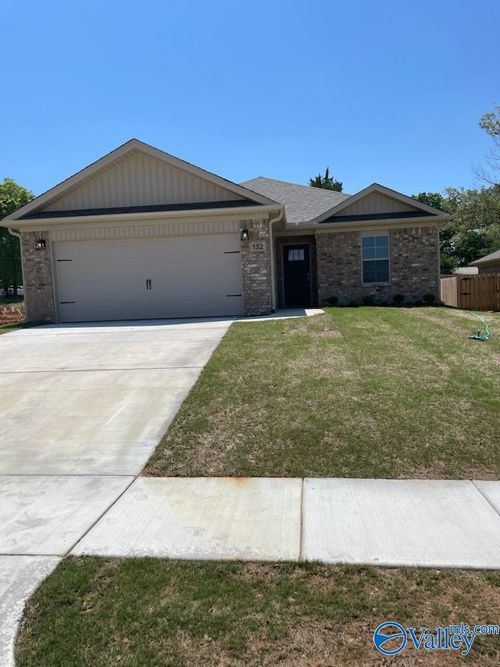 132 Stratman Dr, New Hope, AL, 35760-9540 | Card Image