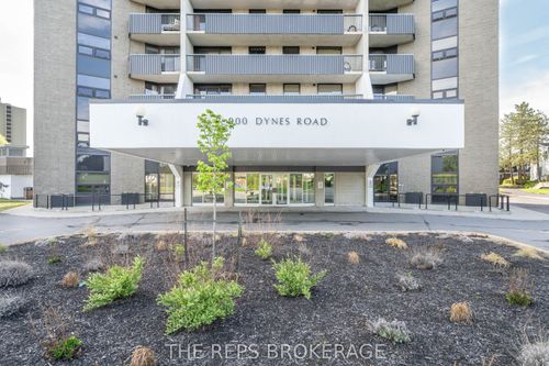 2001-900 Dynes Rd, Ottawa, ON, K2C3L6 | Card Image