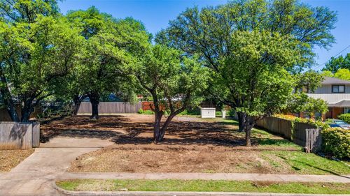 9972 Elmada Ln, Dallas, TX, 75220-6306 | Card Image