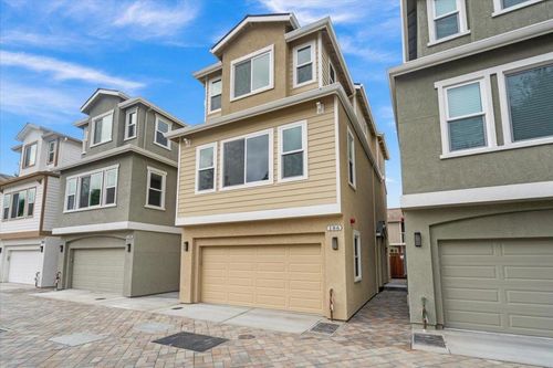 186 W Rincon Ave, Campbell, CA, 95008-2818 | Card Image