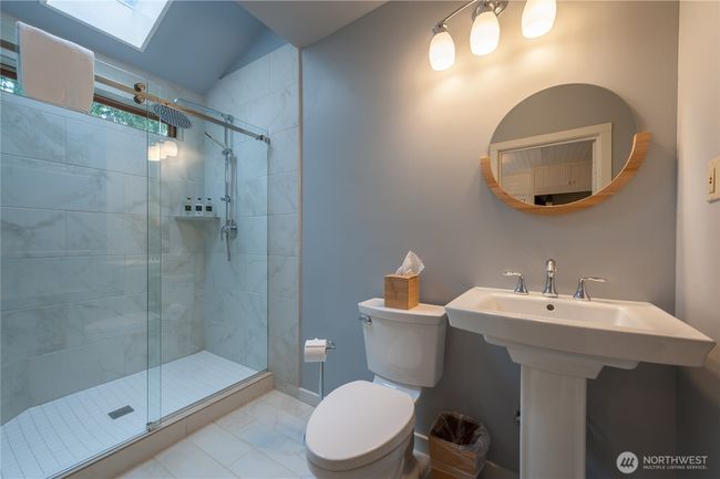 2579 W Shore Drive, House other with 8 bedrooms, 11 bathrooms and null parking in Lummi Island WA | Image 24