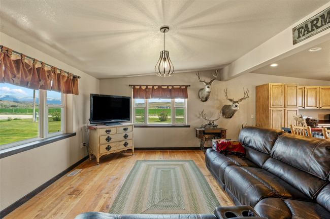 405 Lower Deep Creek Rd, House other with 5 bedrooms, 3 bathrooms and null parking in Townsend MT | Image 37