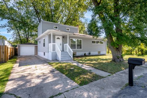 2095 Vanderburg St, Lake Station, IN, 46405-1270 | Card Image