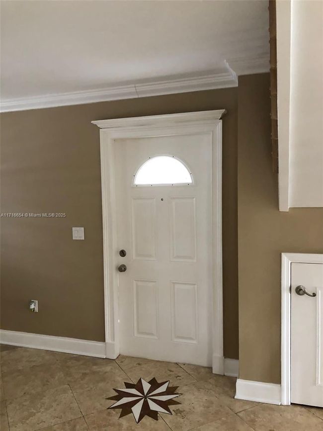242 - 242 Sw 159 Th Way, House other with 3 bedrooms, 3 bathrooms and null parking in Sunrise FL | Image 6