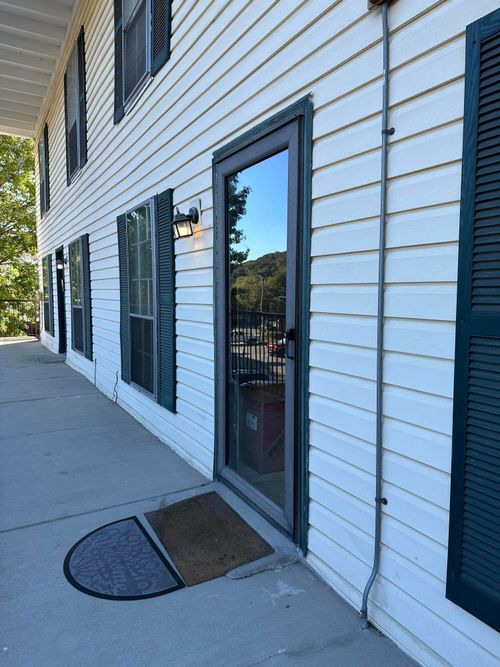 160-900 Mountain Creek Rd, Chattanooga, TN, 37405-4502 | Card Image